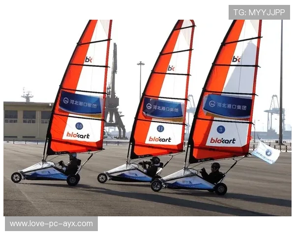 风帆赛遭遇突发雾霾,赛事组委会果断调整赛程 风帆赛遭遇突发雾霾,赛事组委会果断调整赛程