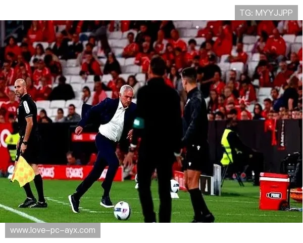 本菲卡惊险胜利令穆帅重获掌声与尊重 本菲卡惊险胜利令穆帅重获掌声与尊重